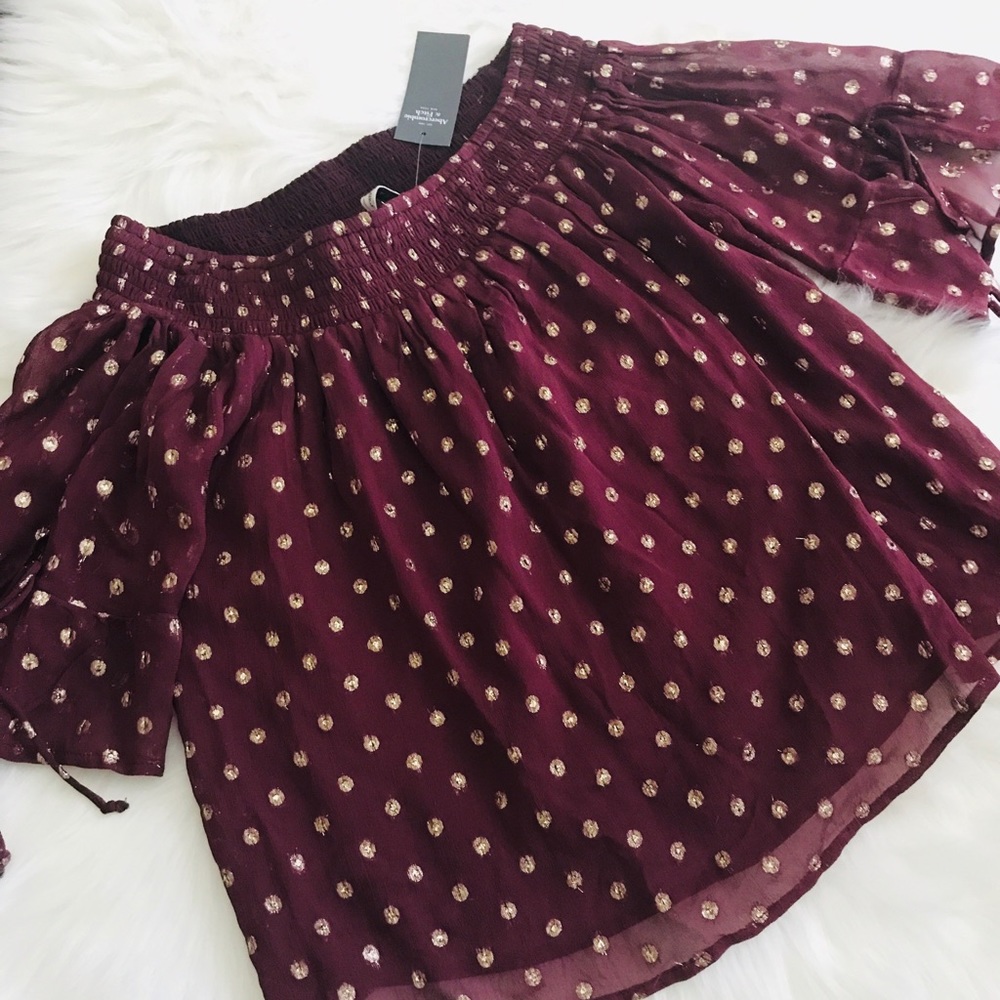 Abercrombie & Fitch Top